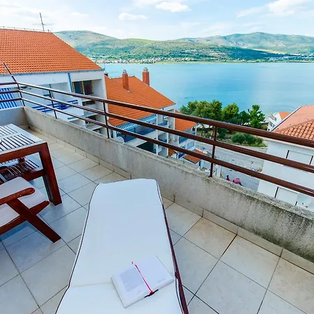 Apartment Ivona Trogir